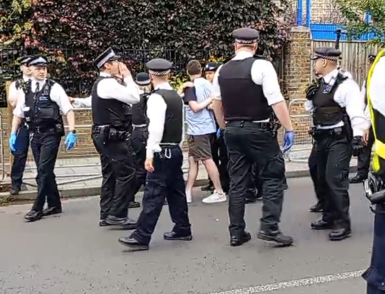 Jamie Turvey being arrested by the Met at 7.48 AM